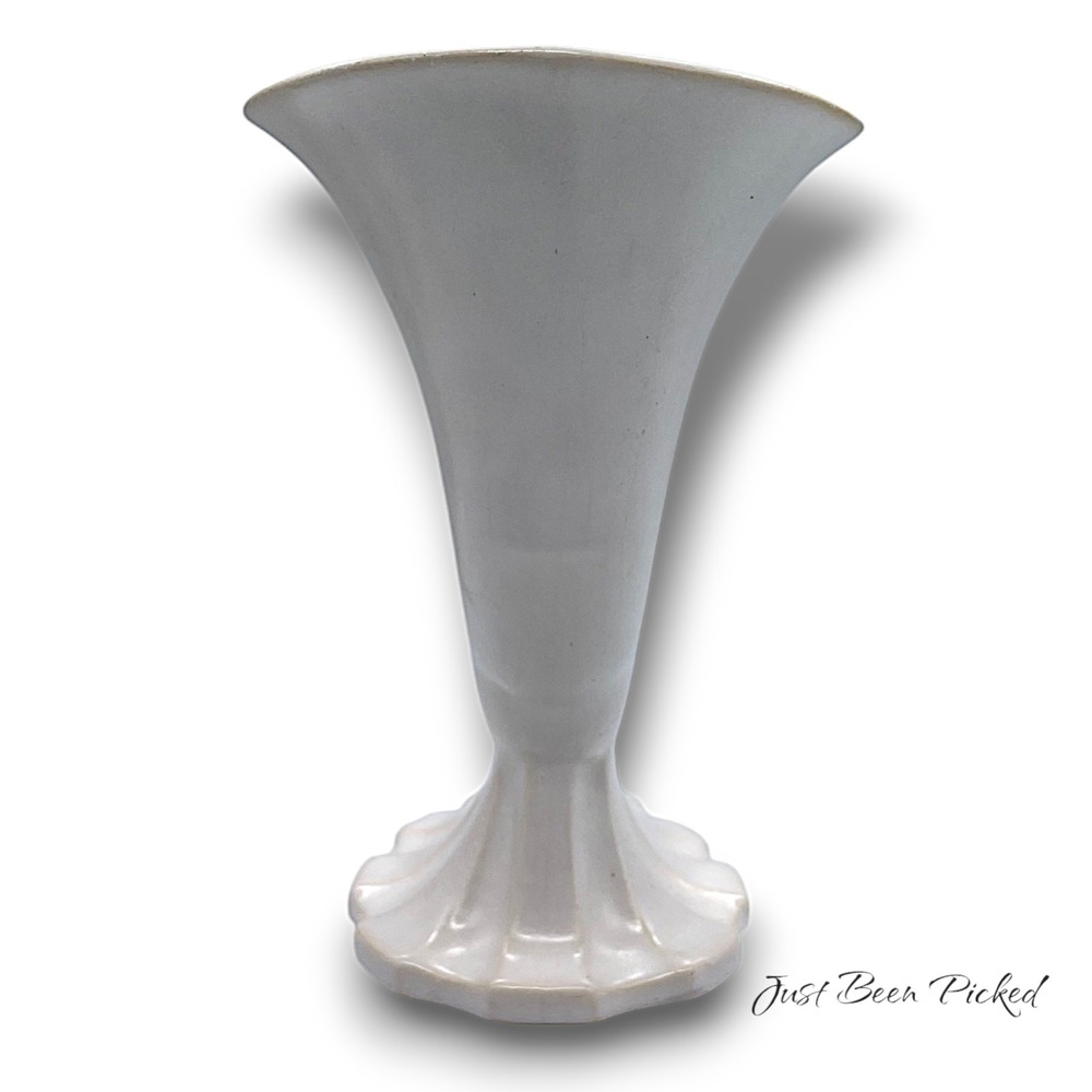 Roseville ‎ Cornucopia Vase #1 - Picture 4 of 5